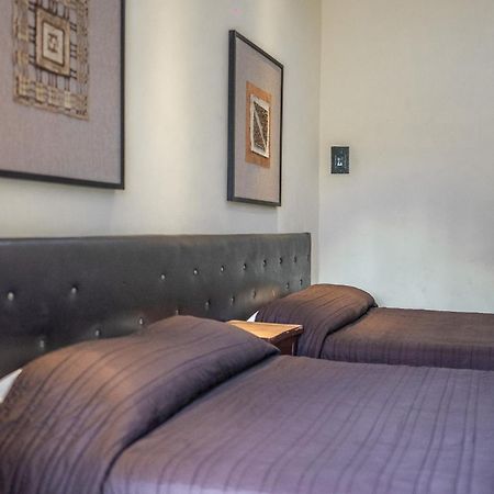 Hotel Maria De La Luz Valladolid  Buitenkant foto