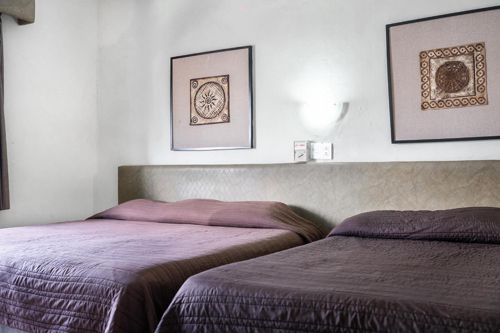 Hotel Maria De La Luz Valladolid  Buitenkant foto