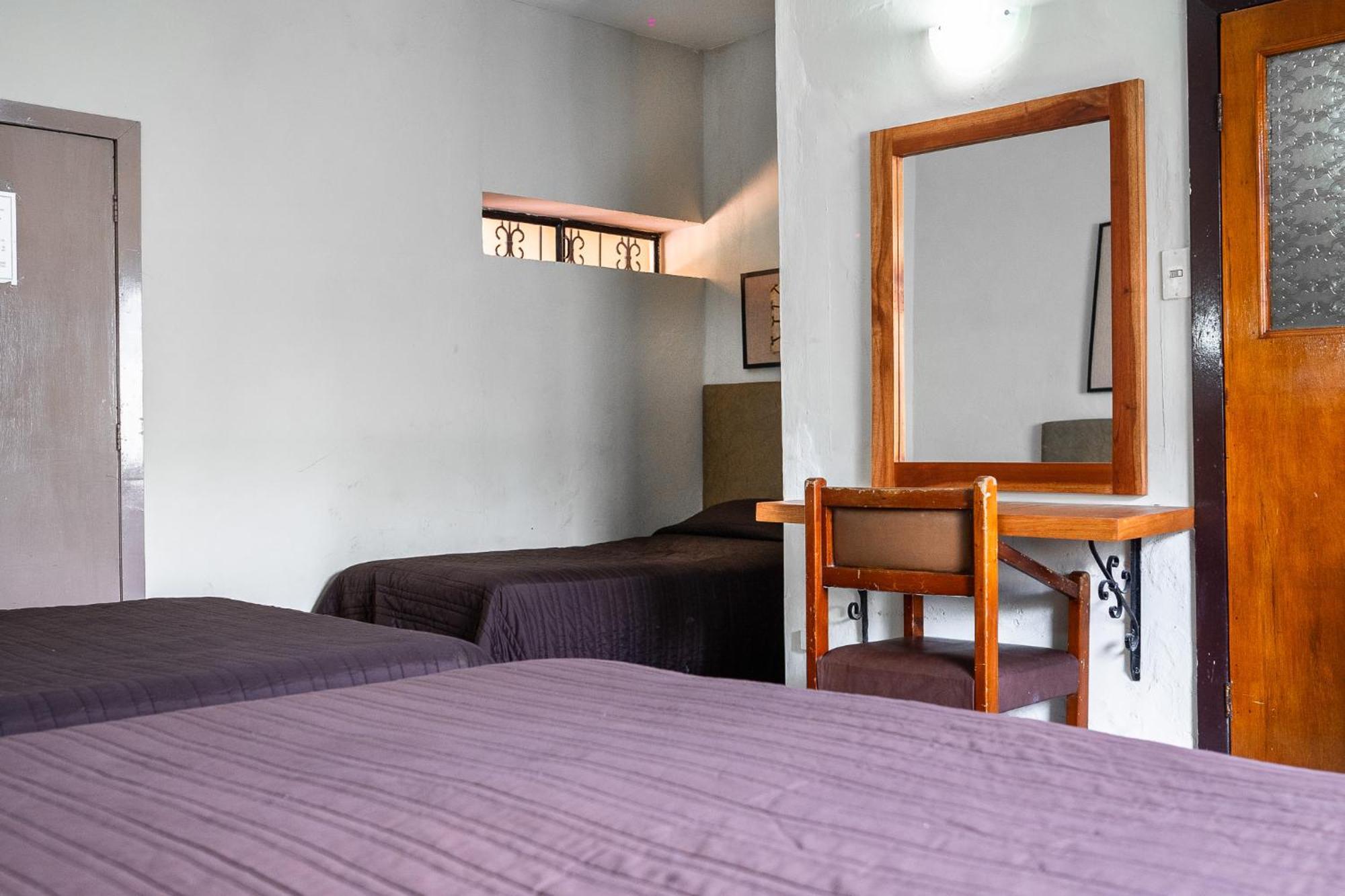 Hotel Maria De La Luz Valladolid  Buitenkant foto