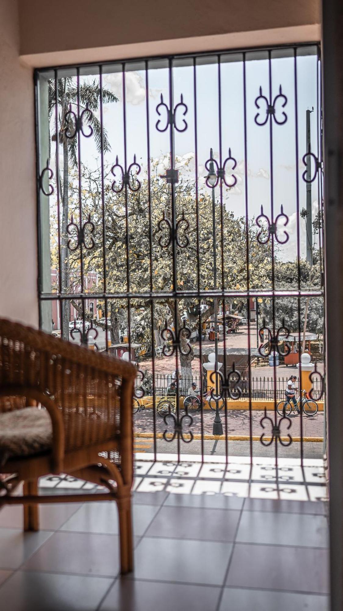 Hotel Maria De La Luz Valladolid  Buitenkant foto