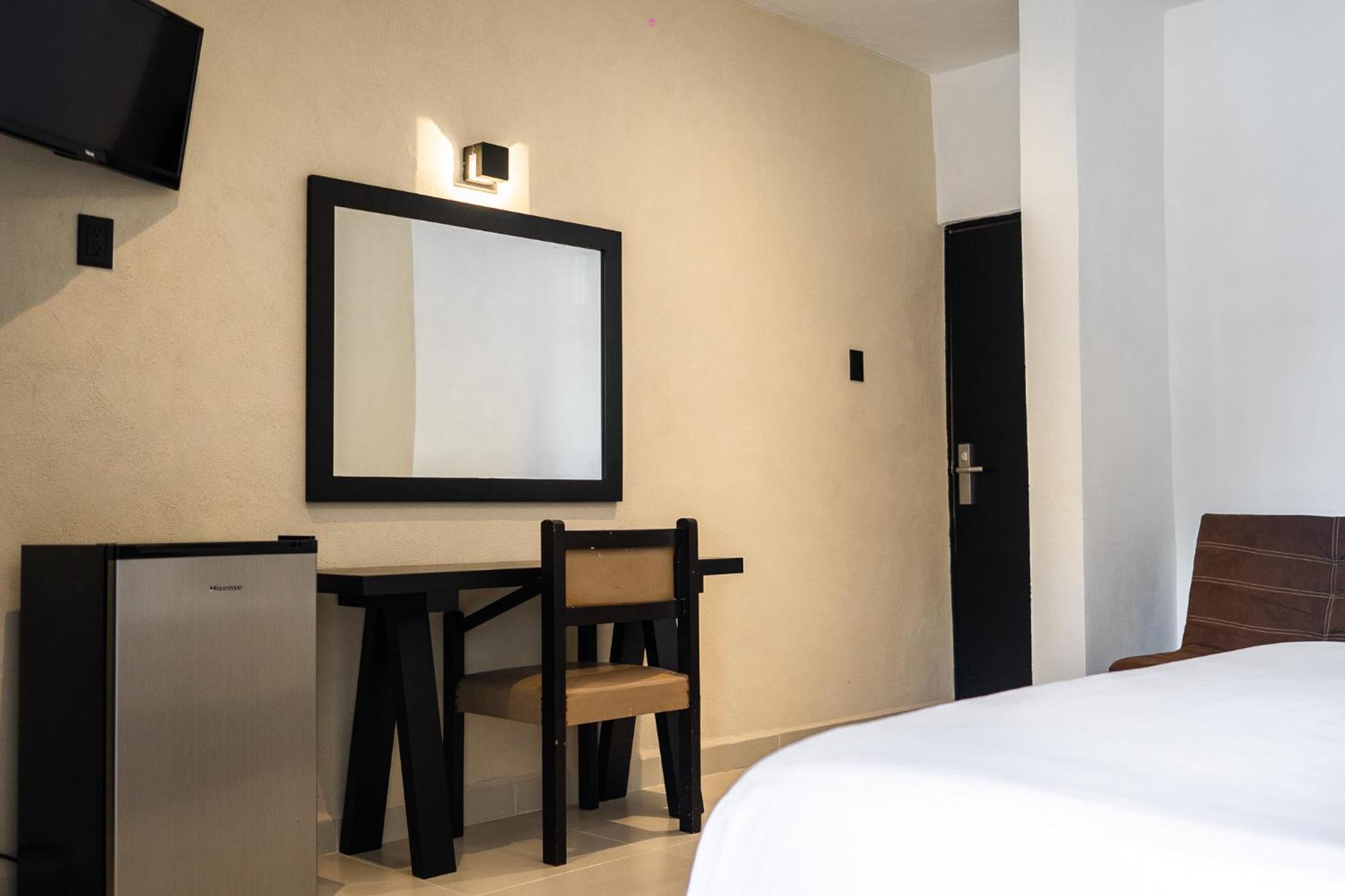 Hotel Maria De La Luz Valladolid  Buitenkant foto