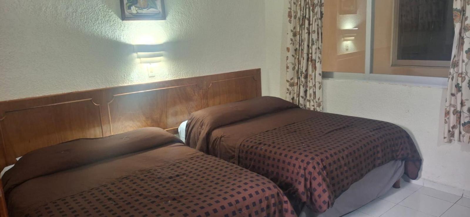 Hotel Maria De La Luz Valladolid  Buitenkant foto