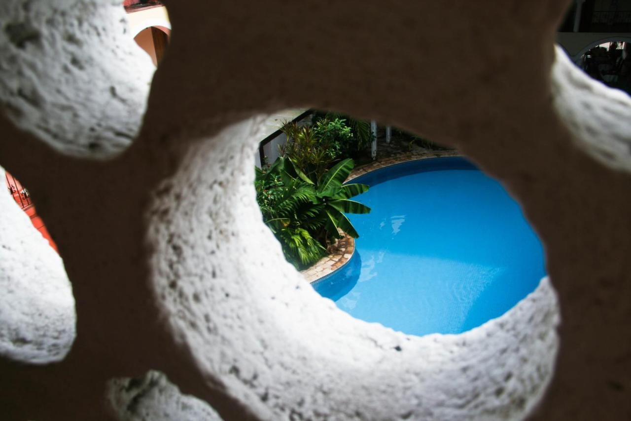 Hotel Maria De La Luz Valladolid  Buitenkant foto